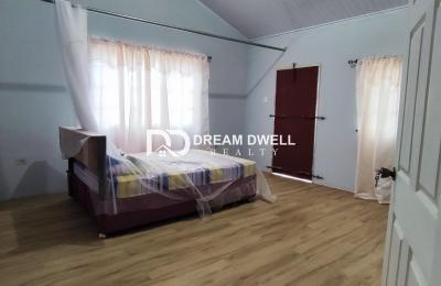 Valencia House For Sale