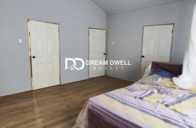 Valencia House For Sale